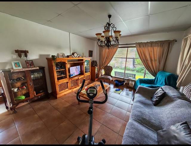 3 BEDROOM HOUSE FOR SALE IN VANDERBIJLPARK SW 2
